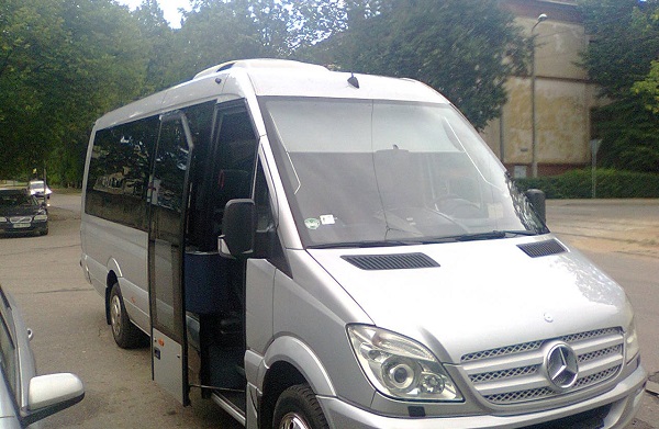 Minibus transfers Riga