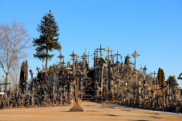 Day Trip to Rundale and Hill of Crosses